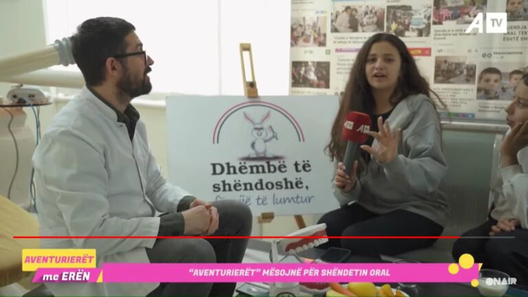 Dentisti i pyet fëmijët: Kush është i gatshem me i kontrollu dhëmbët?